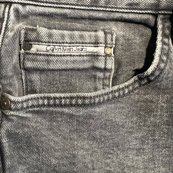 Calvin Klein Jean shorts - Picture 3 of 7